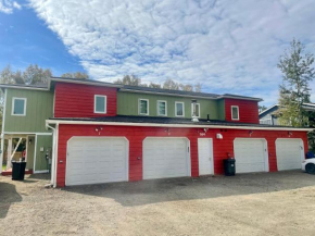 Lovely 2-Bed unit w/ indoor electric fireplace